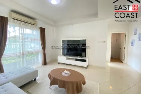 Casa de 3 dormitorios en Pattaya, Tailandia № 213360 - foto 5