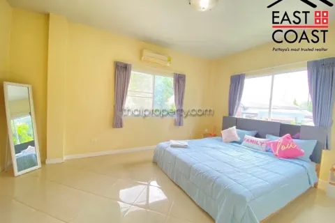 Casa de 3 dormitorios en Pattaya, Tailandia № 213360 - foto 17