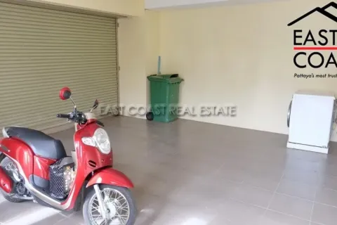Casa de 4 dormitorios en Pattaya, Tailandia № 213359 - foto 18
