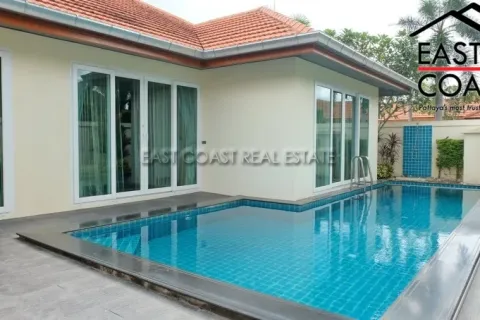 Casa de 4 dormitorios en Pattaya, Tailandia № 213359 - foto 19