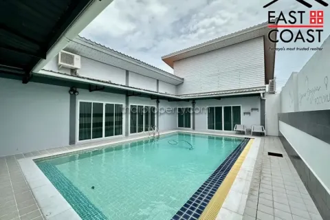House in Pattaya, Thailand 2 bedrooms № 213356