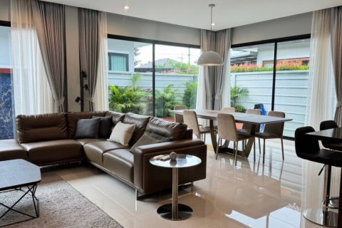 Вилла в Банг Ламунге, Таиланд с 3 спальнями  № 114368 - фото 1