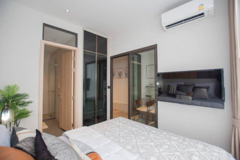 Condo in Bangkok, Thailand, 1 bedroom  № 114370 - photo 4