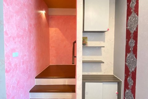 Студия в кондо в Дин Даенге, Бангкок, Таиланд № 153420 - фото 8