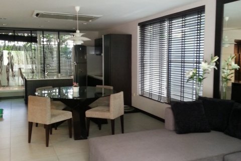 Дом в Пхракханонге, Бангкок, Таиланд с 3 спальнями  № 143757 - фото 4