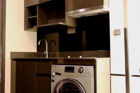 Condo in Bangkok, Thailand, 1 bedroom № 143755 - photo 6