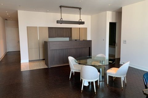 Condo à Sathon, Bangkok, Thaïlande, 3 chambres  № 171401