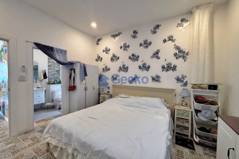 House in Pattaya, Thailand 3 bedrooms № 196092 - photo 14