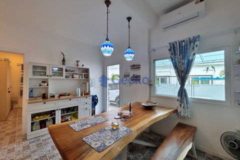 House in Pattaya, Thailand 3 bedrooms № 196092 - photo 4