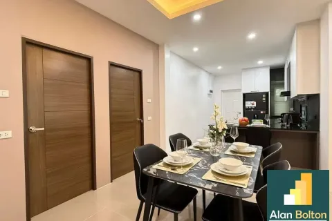 Casa de 3 dormitorios en Pattaya, Tailandia № 210748 - foto 6