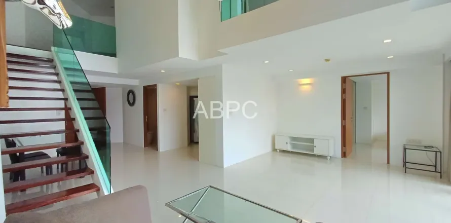 Condominio de 2 dormitorios en Pattaya, Tailandia № 210746