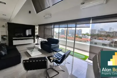 Condo on Jomtien Beach, Pattaya, Thailand, 3 bedrooms № 210747
