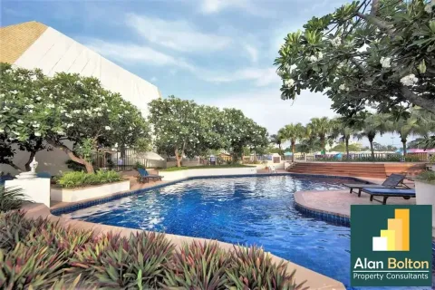 Condominio de 3 dormitorios en Jomtien Beach, Pattaya, Tailandia № 210747 - foto 13