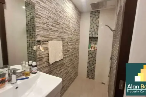 Condominio de 3 dormitorios en Jomtien Beach, Pattaya, Tailandia № 210747 - foto 12