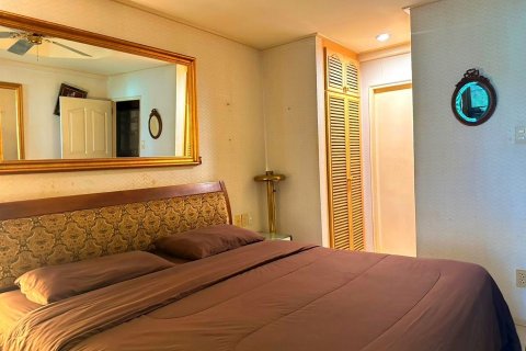 Studio in the Condo in Kathu, Thailand  № 139811 - photo 4