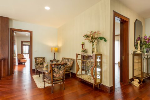 Вилла в Чиангмае, Таиланд с 7 спальнями № 133435 - фото 15