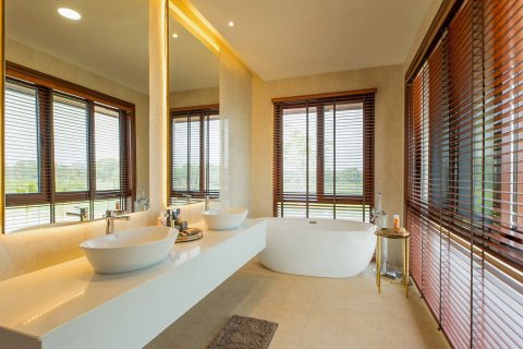 Villa in Chiang Mai, Thailand 7 bedrooms № 133435 - photo 16