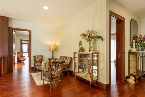 Villa in Chiang Mai, Thailand 7 bedrooms № 133435 - photo 7