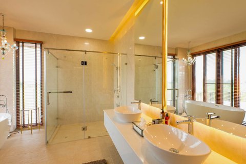 Villa in Chiang Mai, Thailand 7 bedrooms № 133435 - photo 25