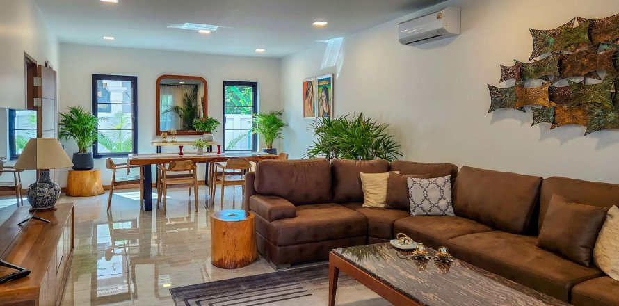 House in Chiang Mai, Thailand 4 bedrooms № 133434