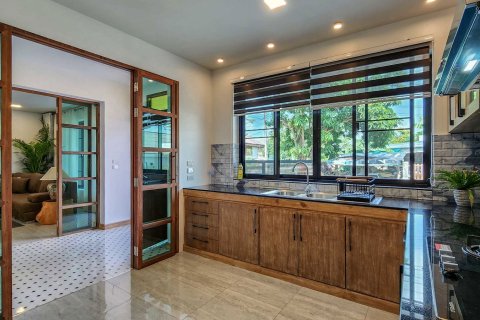 House in Chiang Mai, Thailand 4 bedrooms № 133434 - photo 6