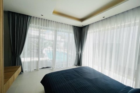 Villa in Phuket, Thailand 3 bedrooms № 152003 - photo 12
