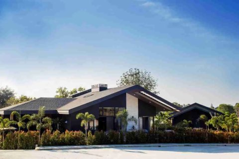House in Hua Hin, Thailand 3 bedrooms № 180974