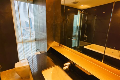 Condo in Bangkok, Thailand, 4 bedrooms  № 180971 - photo 16