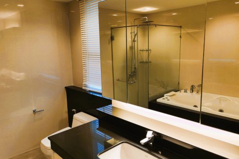 Condo in Bangkok, Thailand, 4 bedrooms  № 180971 - photo 21