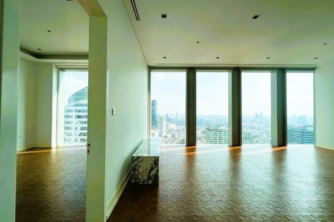 Condo in Bangkok, Thailand, 2 bedrooms  № 180969 - photo 4