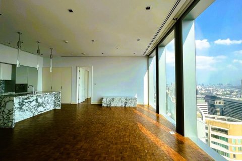 Condo in Bangkok, Thailand, 2 bedrooms  № 180969 - photo 6
