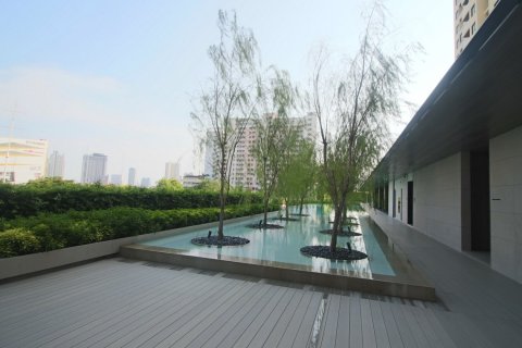 Condo à Bangkok, Thaïlande, 2 chambres  № 180970 - photo 13