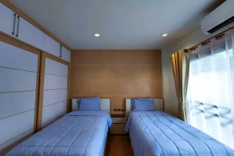 Casa de 3 dormitorios en Pattaya, Tailandia № 212063 - foto 15