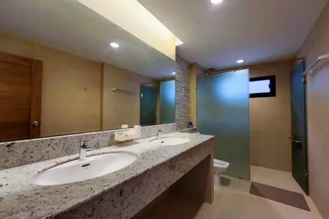 Casa de 3 dormitorios en Pattaya, Tailandia № 212063 - foto 19