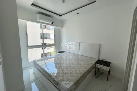 Condominio de 2 dormitorios en Jomtien Beach, Pattaya, Tailandia № 212064 - foto 2