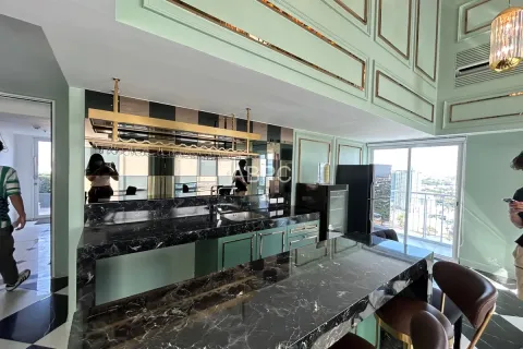 Condominio de 2 dormitorios en Jomtien Beach, Pattaya, Tailandia № 212064 - foto 4