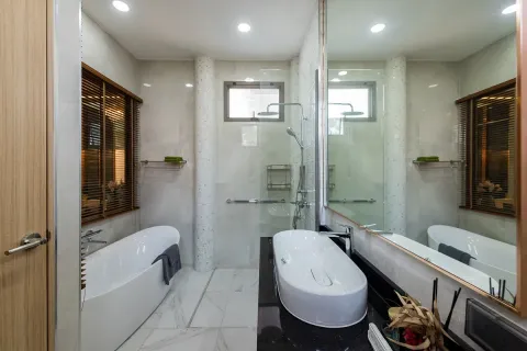 Casa de 6 dormitorios en Pattaya, Tailandia № 212060 - foto 15