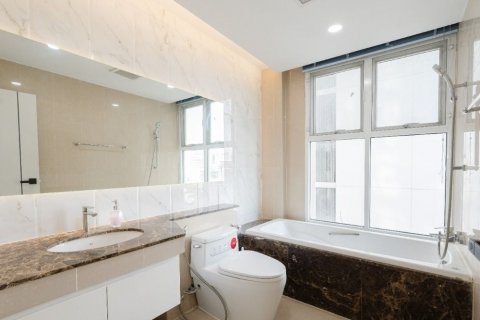 Condo in Watthana, Bangkok, Thailand, 2 bedrooms  № 145572 - photo 11