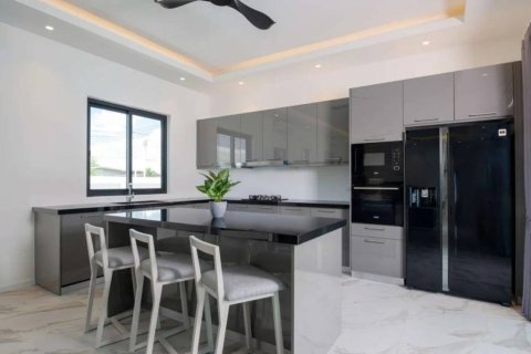 Villa in Hua Hin, Thailand 4 bedrooms № 163761 - photo 6