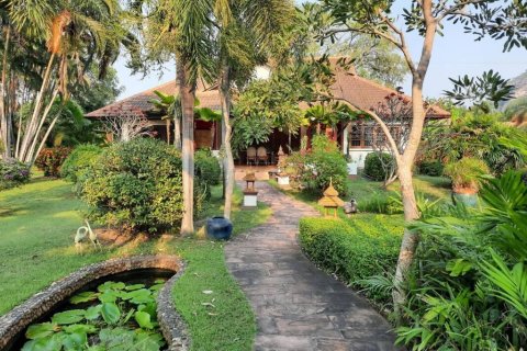 Villa in Hua Hin, Thailand 9 bedrooms № 163763 - photo 8