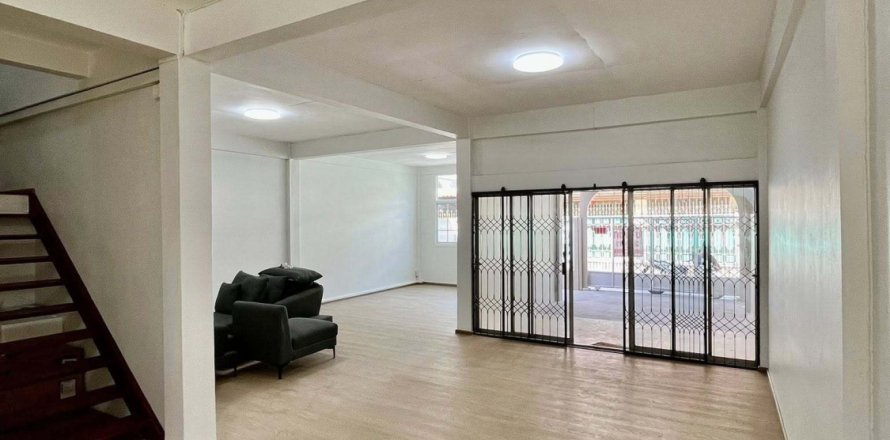 Maison à Bang Kho Laem, Bangkok, Thaïlande 3 chambres № 163347