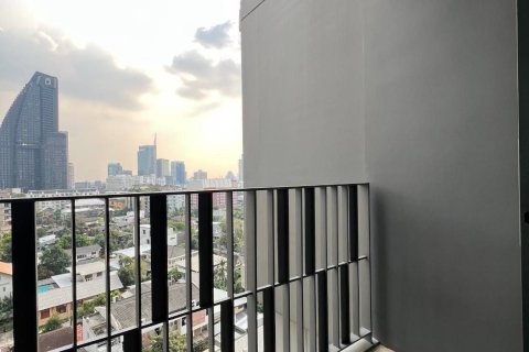 Studio in the Condo in Khlong Toei, Bangkok, Thailand  № 163343 - photo 11