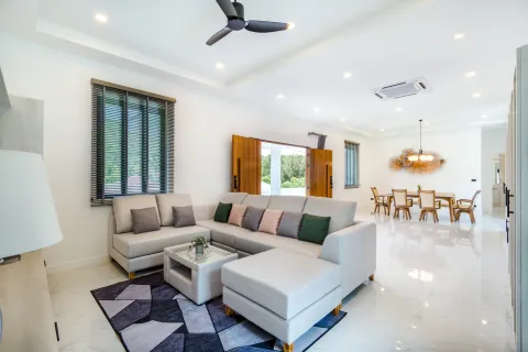 Villa in Hua Hin, Thailand 3 bedrooms № 163349 - photo 18