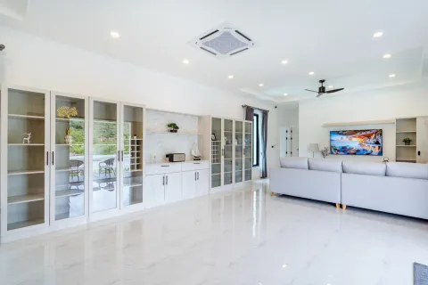 Villa in Hua Hin, Thailand 3 bedrooms № 163349 - photo 21