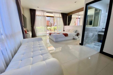 Apartment in Pattaya, Thailand 3 rooms № 214143