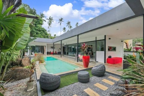 Villa in Ko Samui, Thailand 3 bedrooms № 154508 - photo 1