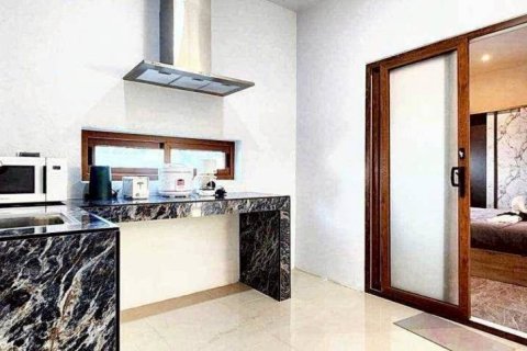 Villa in Bang Lamung, Thailand 5 bedrooms № 154513 - photo 7