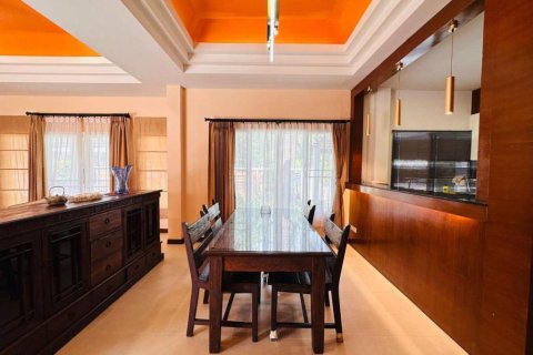 Villa in Rawai, Thailand 3 bedrooms № 154512 - photo 8