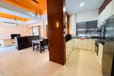 Villa in Rawai, Thailand 3 bedrooms № 154512 - photo 7