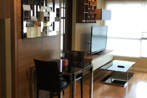 Condo à Khlong Toei, Bangkok, Thaïlande, 2 chambres  № 158346 - photo 7